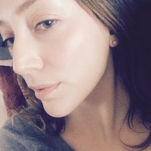 Meet your Posher, Chloe